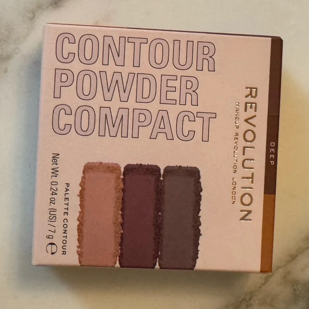 New Makeup Revolution Face Powder Contour Compact Carve, Chisel & Contour Deep